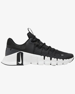 9w: Nike Free Metcon 5 Black White