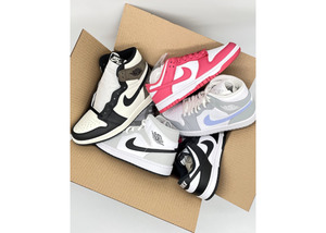 6w: Sneaker Mystery Box
