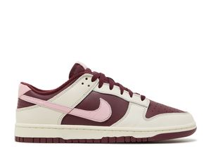 9w: Dunk Low Premium 'Valentine's Day'