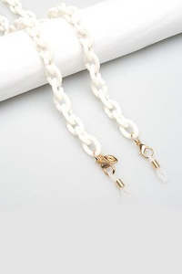 Sun: EYE ACCESSORIES Oversized Oval Link Necklace White