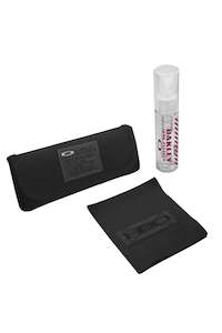 Sun: OAKLEY Lens Cleaning Kit 0001Ck 000006