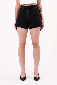 Abrand: ABRAND Venice Short Heidi Washed Black
