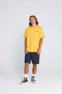 Tees Mens: THING THING Ample Tee Sunny Aotearoa