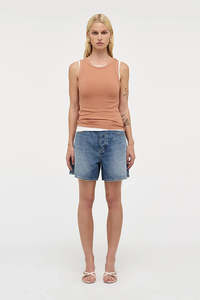 NEUW Jonesy Singlet Am Terracotta