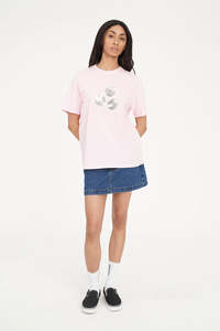 Tees Womens: HUFFER Stencil Classic Tee 170 Primrose