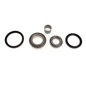 Triumph Stag: BEARING KIT Rear Triumph TR4a TR5 TR6, 2000 2500 Stag