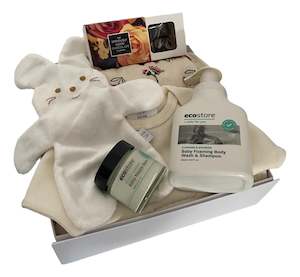 New Baby: Baby Deluxe Bath Time Gift Box