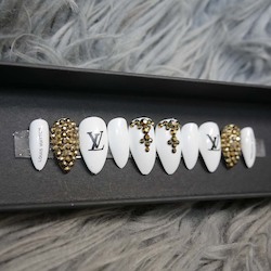 Ready To Ship: L V - Ready To Ship