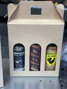 Rubs And Sauces: Gift box with 2 rubs and 1 BBQ sauce