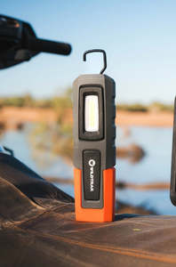 Camping: Wildtrak Rechargeable Worklight 600L