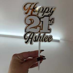 10--cake topper Happy 21st + name (Copy)