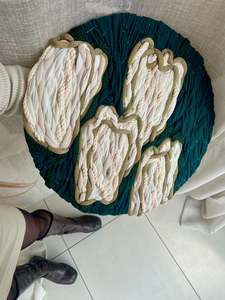 Cream Tulips I (Round) | Giant Embroidery Tapestry | 40cm
