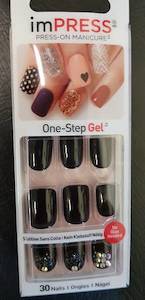 imPRESS Press-On Manicure Claim To Fame