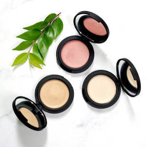 Powders: Inika Certified Organic Cream Illuminisor 4G