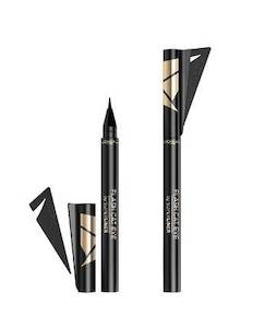 L'OREAL PARIS Super Liner Flash Cat Eye - Black