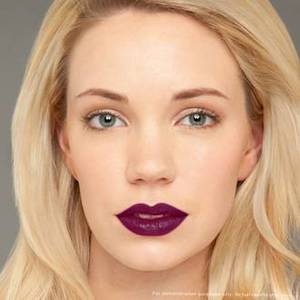 Revlon Kiss Plumping - Rich Bordeaux