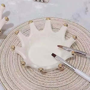 Nail Accessories: Ceramic Brush Holder