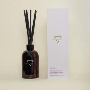 Essential Oil Diffuser: Reed Diffuser - Stellar