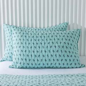 Gracious Living Penelope Pillowcase Pair