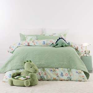 Bbb Me: bb&b Kids Dinosaur Quilted Coverlet