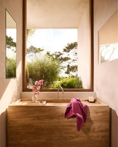 Hand Towels: Berry Cotton Terry Hand Towel