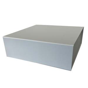 White Gift Box with Magnetic Close Small - 30/Ctn