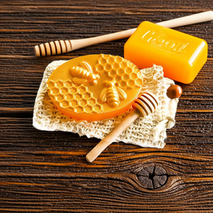 Products: Manuka Honey Glycerine Soap Bar with Sweet Orange