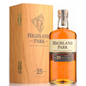 Scotch Whisky: Highland Park 25yo 700ml (Wooden Box)