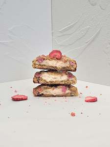 Products: Strawberry Crumble - Limited Edition