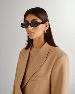 Eyewear: The Ellidy - Dark Tort