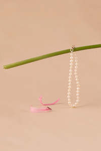 Helmi Bracelet - 4.5mm Freshwater Pearl
