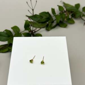 Iris Stud 10ct Gold 5mm - Peridot