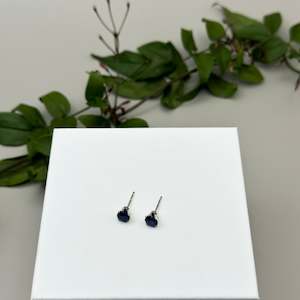 Eden Jewellery: Iris Stud 5mm - Blue Sapphire