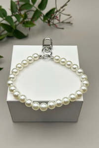 Gift Guide 2023 Bags And Accessories: Pearl Key Chain