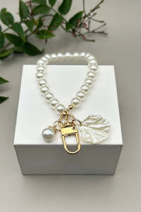 Pearl key Chain with Shell