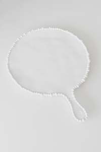 Home & Gifts: Melamine Pearl platter round with handle