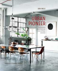 Books Stationery: Urban Pioneer