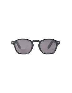 Accessories: High line sunglasses, matt black