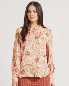 Tops: Casino top