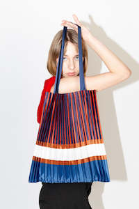 Multitudes: Multitudes Chiavari Tote Bag