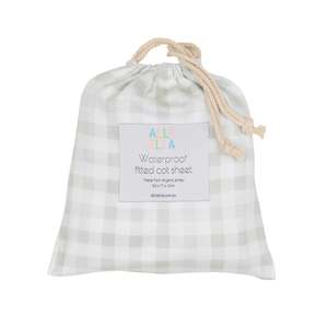 Baby Bedding: Waterproof Jersey Fitted Cot Sheet