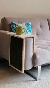 Sofa Table Scratcher