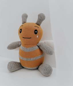 [IMPERFECT] | Honeybee Musical Comforter