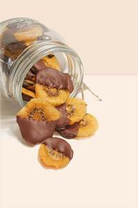 Bits And Bobs: Golden kiwifruit dipped in Milk Chocolate
