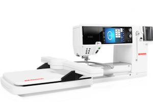 Bernina 880 PLUS Sewing Machine & Embroidery - only while stocks last