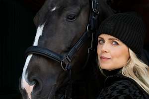 Eskadron ESSENCE Leather Headcollar