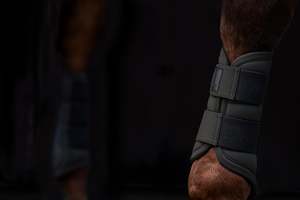 Horse Boots: Eskadron ESSENCE Softshell Tendon Boots