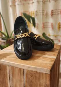 Shoes: Oscar Shoe