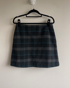 Uniqlo wool skirt