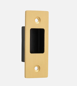 Products: IVER EDGE PULL - Beyond Hardware